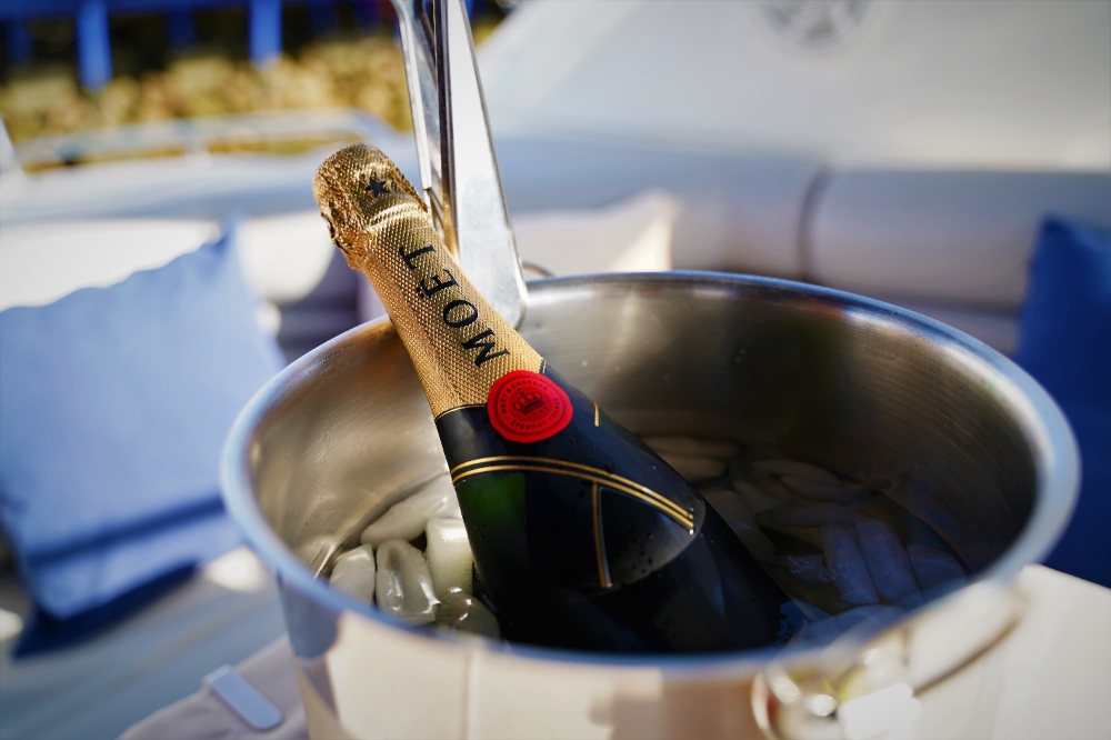 Champagne Cruises Vilamoura - Algarve Luxury Yacht Charter