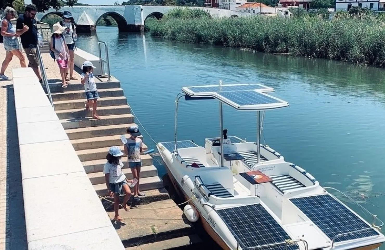 Arade River & Medieval Silves - Vilamoura Boat Trips