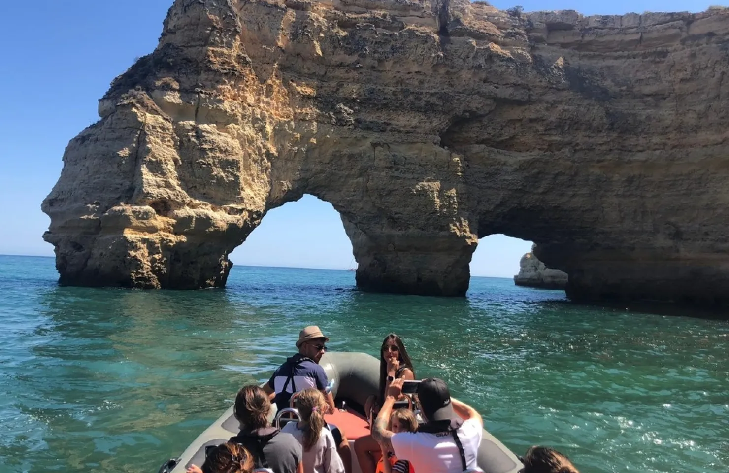 Benagil & Marinha Cave Express - Vilamoura Boat Trips