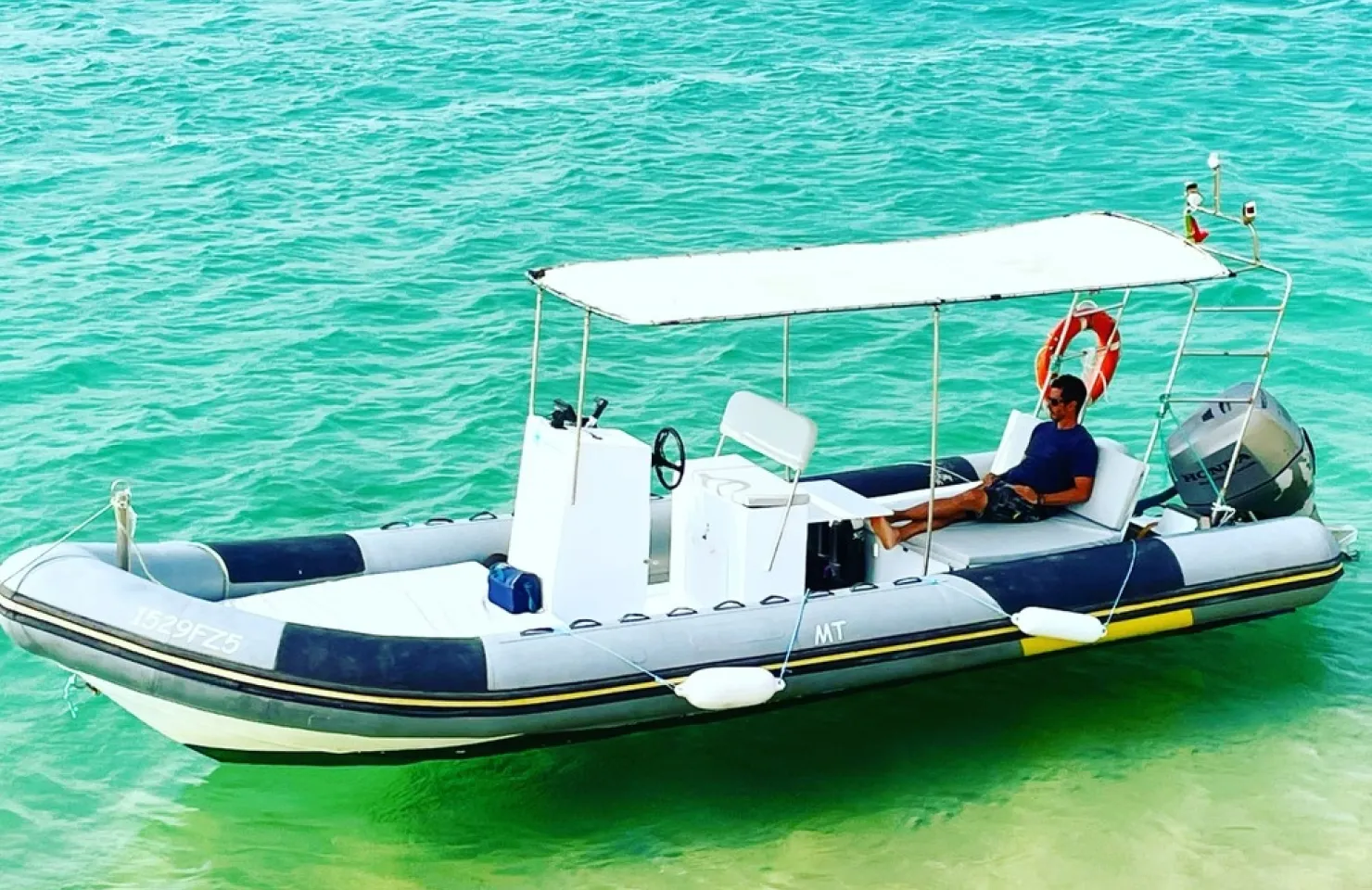 Speed Boat Durray in Fuzeta - Algarve's Ria Formosa: Ultimate Activity Guide