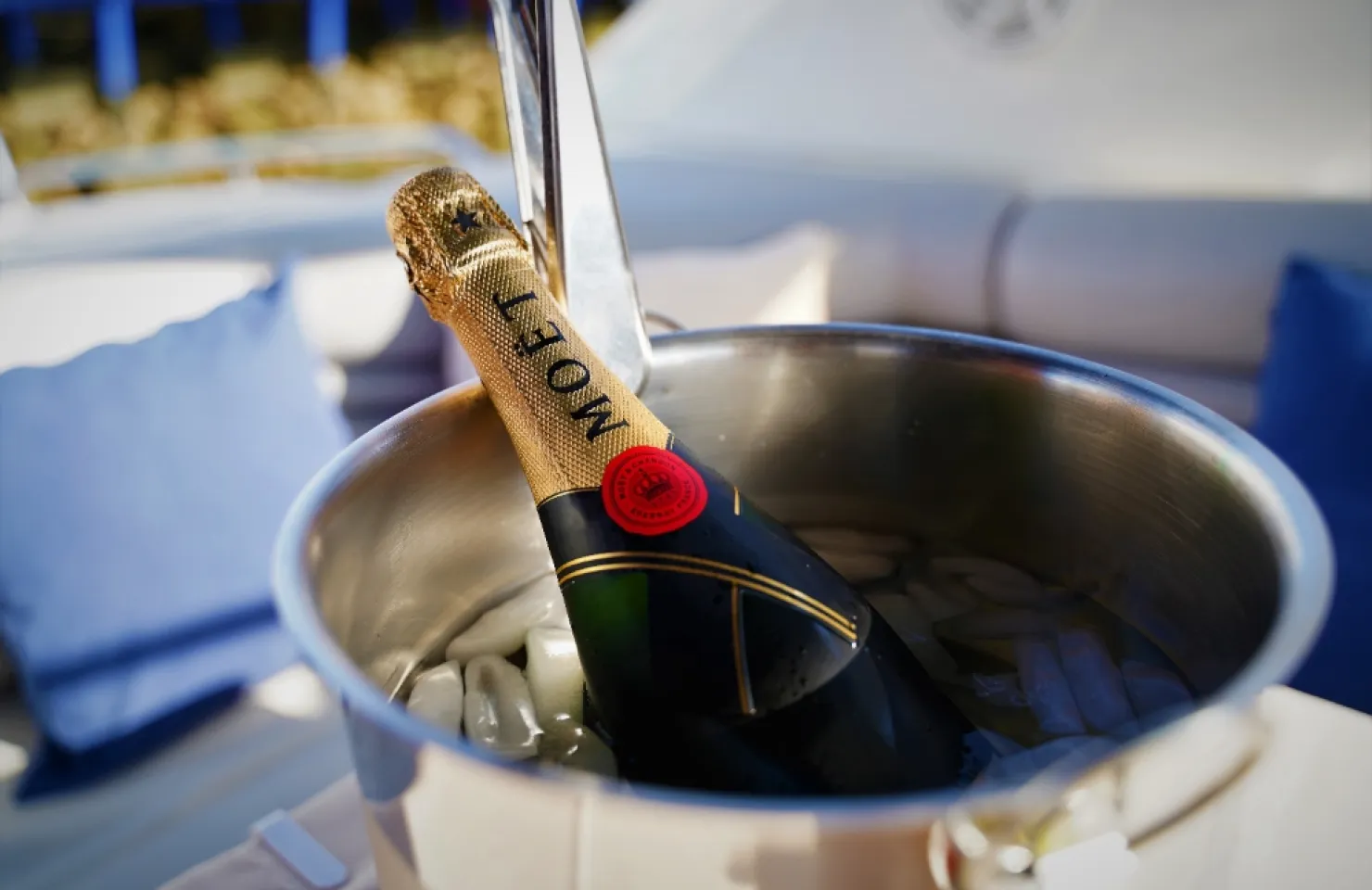Champagne Cruises Vilamoura - Algarve Charter Portugal