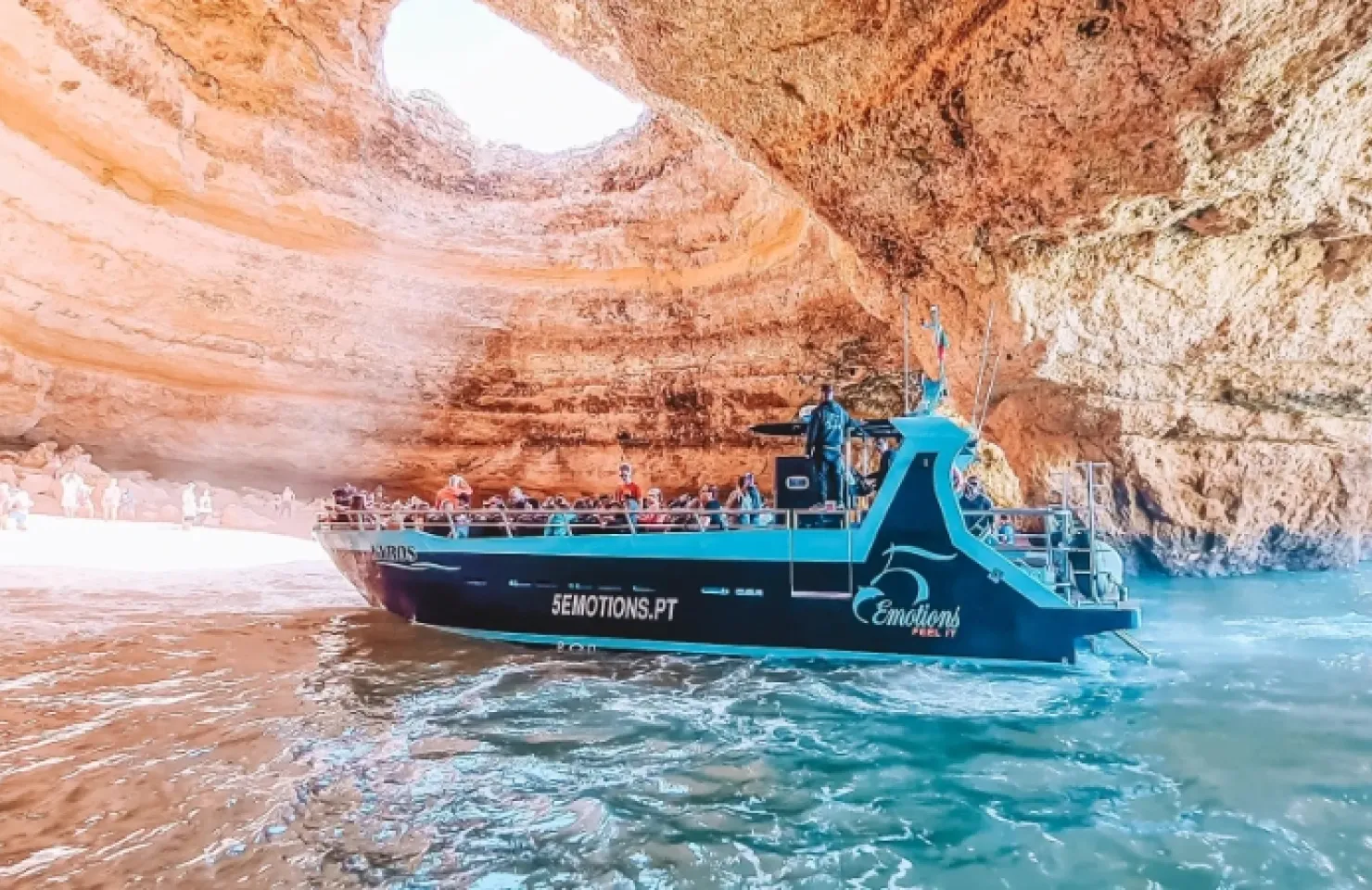 KYROS - Larger Group Boat activities Algarve