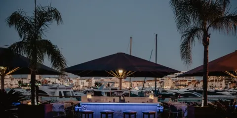 Experimente uma refeição requintada no Akvavit Restaurante na Marina de Vilamoura - À descoberta do panorama gastronómico do Algarve