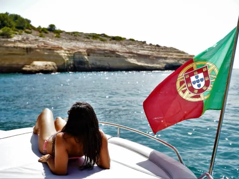 Full Day Luxury Yacht Charter - Algarve Odyssey Sunseeker Manhattan