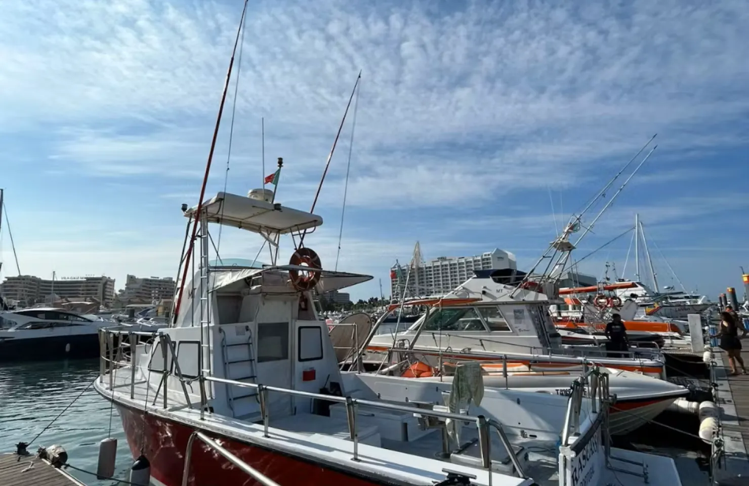 Cruzeiros da Oura Shark Fishing - Boat Fishing Algarve