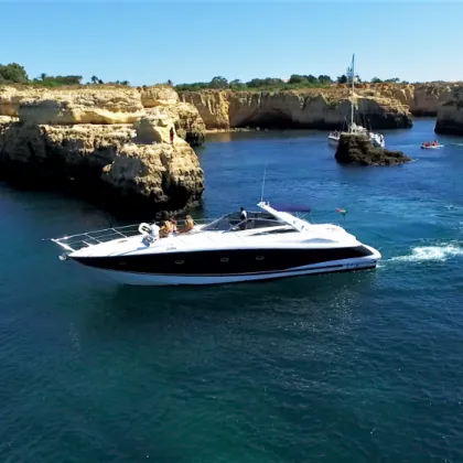 Morning Cruise to Caves - ALGARVE YACHT CHARTER CENTRE