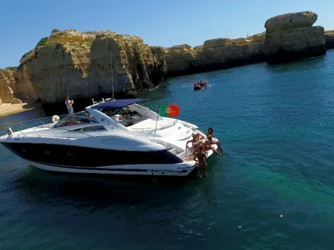 Afternoon Luxury Cruise - Princess V55 Motor Yacht