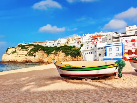 A Guide to Algarve's Hidden Gems: Exploring Off-the-Beaten-Path